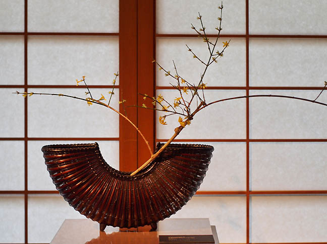 Ikebana_basket1_sm.jpg