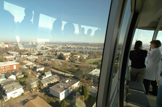 Inside-outside pov in tram_0824sm.jpg