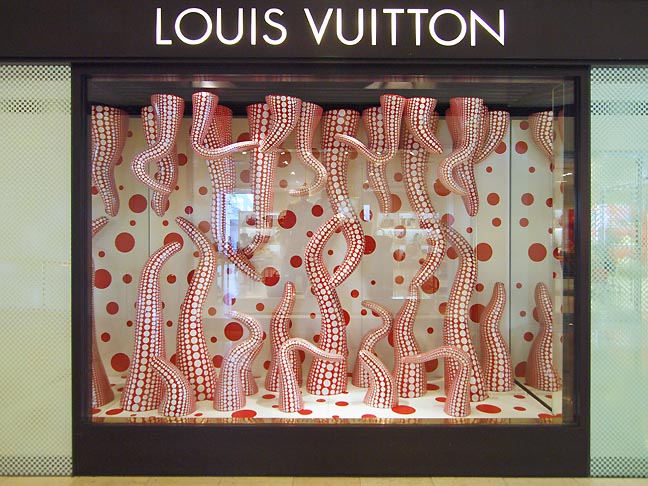 Kusama_Vuitton_POrtland_sm.jpg