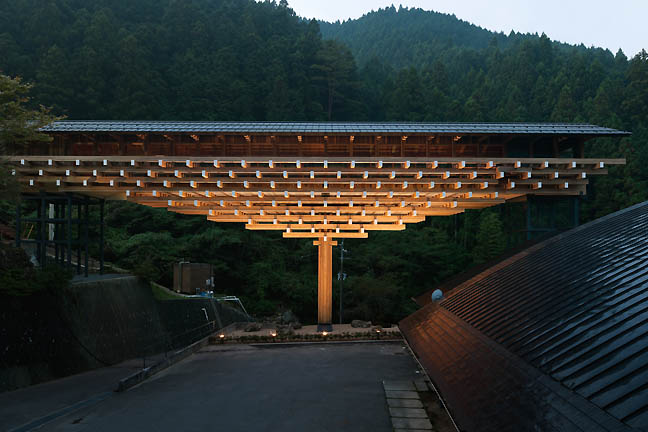 Wooden_Bridge_Kuma.jpg